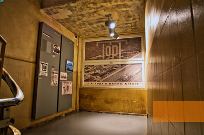 Image: Erfurt, 2012, The exhibition »Technicians of the ›Endlösung‹« in the historical hallway, Sammlung Erinnerungsort Topf & Söhne, Boris Hajduković