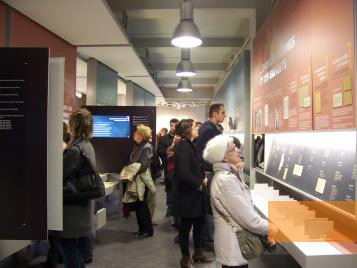 Image: Orléans, 2011, View of the exhibition, CERCIL