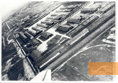 Image: Neuengamme, 1947, Aerial view of the former concentration camp, KZ-Gedenkstätte Neuengamme