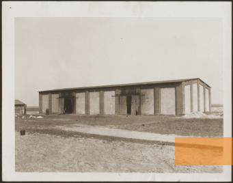 Image: Gardelegen, 1945, US Army photo of the burned out barn, USHMM