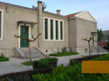 Image: Kalavryta, 2004, The former school, today the »Museum of the Kalavryta Holocaust«, Alexios Menexiadis