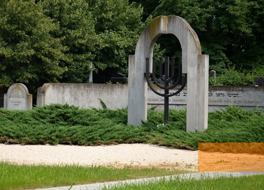 Image: Békéscsaba, 2016, Holocaust memorial in the Jewish cemetery, jewish-bekescsaba.com