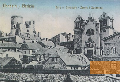 Bild:Bendzin, um 1900, Anblick der Synagoge unterhalb der Burg, gemeinfrei