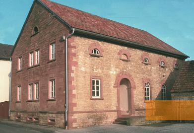 Bild:Wenkheim, o.D., Ehemalige Synagoge , Außenansicht, Klaus Reinhart