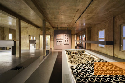 Image: Erfurt, 2012, Ash urns from the crematorium of the Buchenwald concentration camp, Sammlung Erinnerungsort Topf & Söhne, Kastner Pichler Architekten, Köln