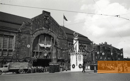 Image: Bielefeld, 1939, The main station prior to the beginning of World War II, Stadtarchiv Bielefeld, Bestand 400,3/Fotosammlung, Nr. 91-8-52