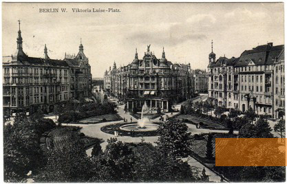 Image: Berlin-Schöneberg, 1908, Viktoria-Luise-Platz, public domain