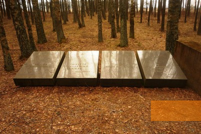Image: Pagėgiai, 2010, Memorial stones, Stiftung Denkmal